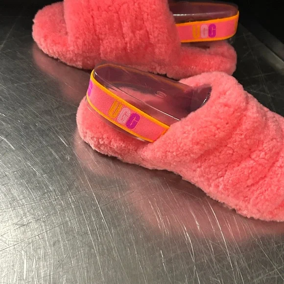 Ugg Fluff Yea Size 6 Women - Picture 3 of 10